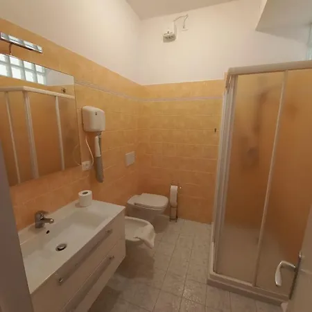 Elisabetta דירה *